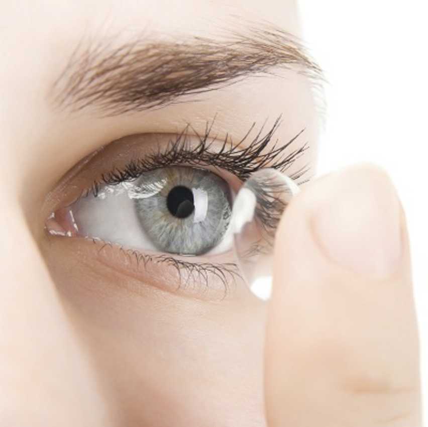 Can a Contact Lens get lost or stuck in my Eye?