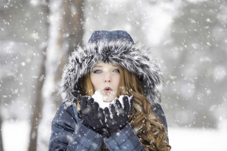 Wearing Contact Lenses in the Winter