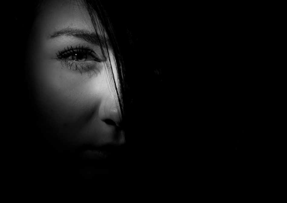 Exploring Common Causes And Treatments For Photophobia