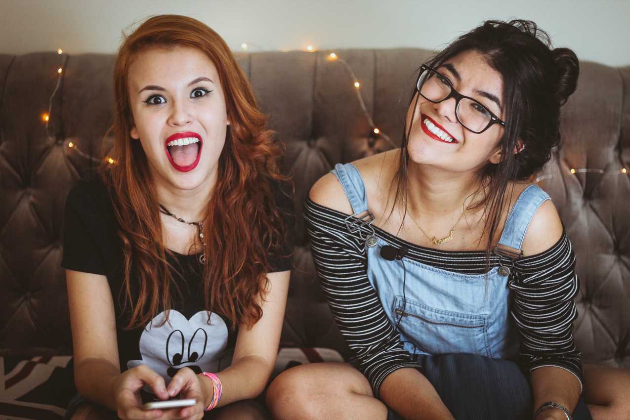 The Difference Between a Contact Lens & Glasses Prescription