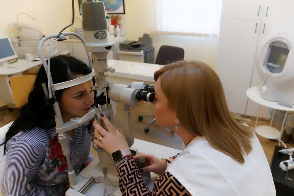 Contact Lens Check Up Appointments And Why You Need Them