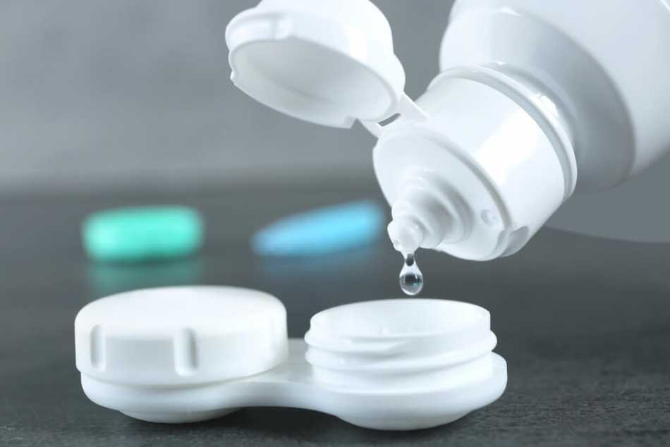 How To Clean My Contact Lens Case